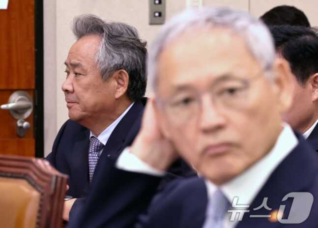 08c80cb7d2e0406ec8f1ca9aa52ff8a5fc66fe0749125324dd772e777cc0acf233f802a33782dedb52b5387c3c4f5ddf3bd2e89556296dec714c78d5f1ea72e8