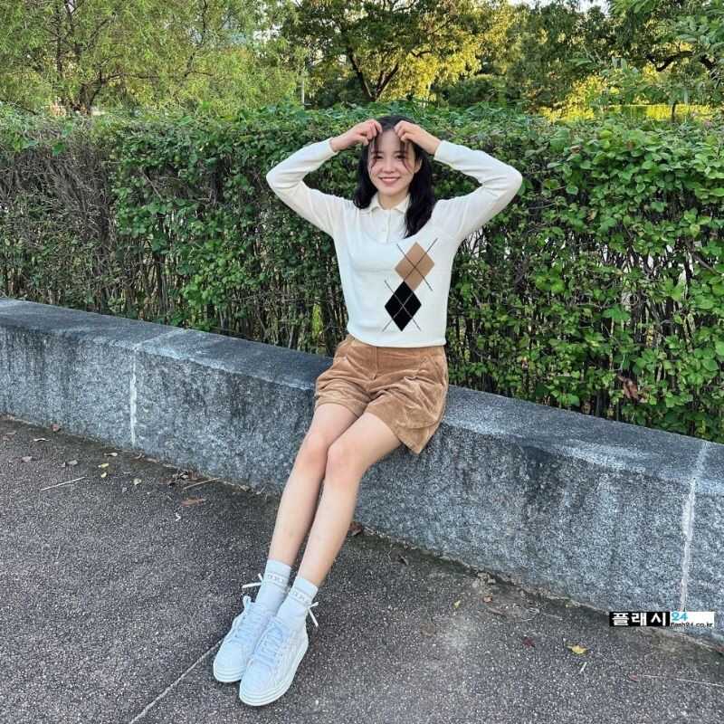 15bb971365591511ca2b601203603f0194b1a0c9b29476e1e58cce12898f60b2d9db35b5dd1b9d683fbec99148d764a51b8f5b1c2c48f42f0b10f76663b49a27