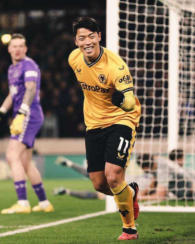 273ca1602a557d77140d86cf32cfa4f8fd99677821ee10f59d0541e1c0fe91b801b863fa8b929b50019f2b519c4f9f05755af1414d3acae37a25912f2a2db78b