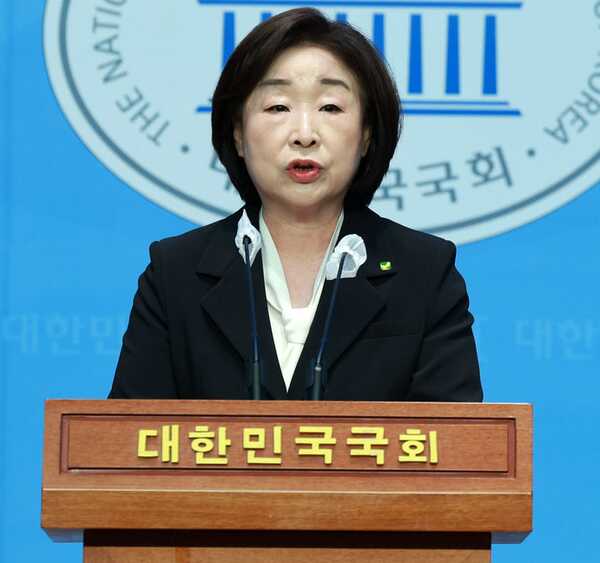 37bb783db035b2bfed9e0af35ca5b3456d1bfa54c1ef9cd388596d4e407d452cf922a2758c509743e46c12f7aad58dc4ad6d52fa3e12aa76bd84c411c44c3438