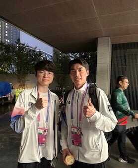 49a83663913c70413d42477e133097d37dbcb80b75397ea19c816dffee68b355c78521452dfcf0b7514f14747b1a739fdb628d8a6a2f0dae5b86405dea3c90ef