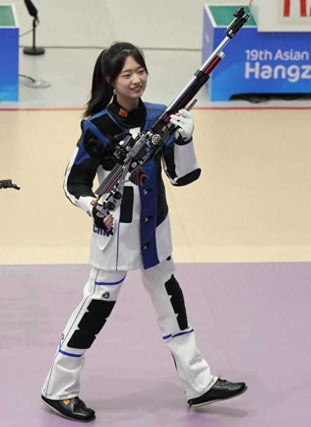 4d4cb70294a75e11c528798df5290a73ce7ae7c4ef80b92a8531d2440ff42902406d1516cc21e781dbef267594fdb4274db7ba59da49cf46b1bf41e5a3d4f9e1