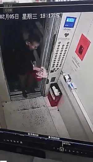 679b818344b0db60cca67a5c21bb637429a9f5400c8e478f9502af1d6227eee66e6c01141ed8044af60c8bfa22b9a28914ea0709e33a7485665af8354b416e29