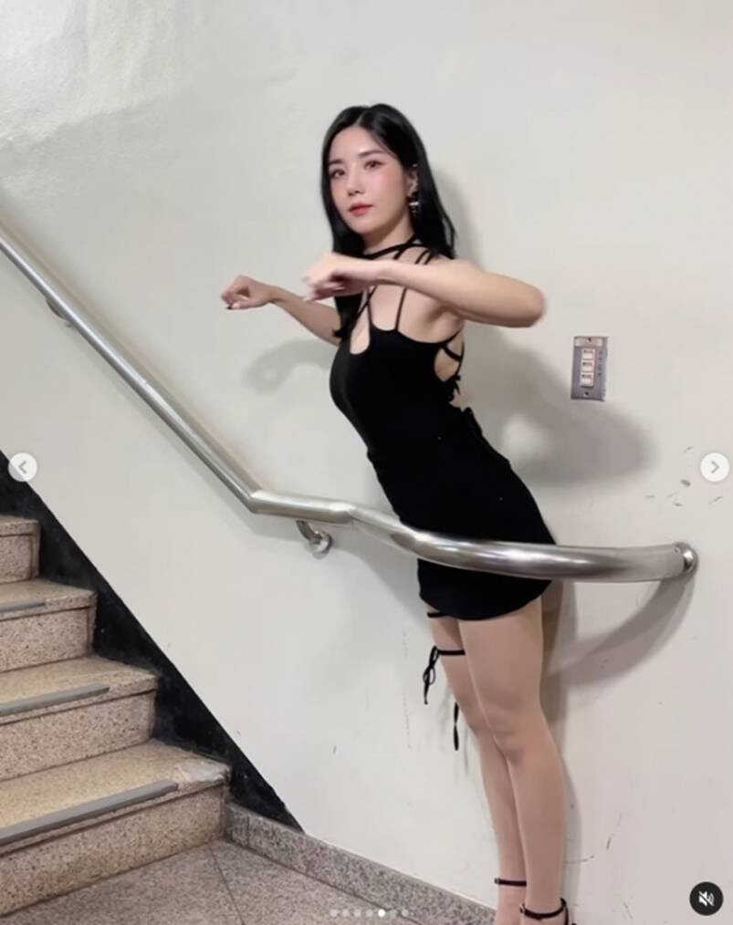 6a54531b837abe19a379ad6532707126d2c2a0c91eab78e3fbb77a731b9af902e5897c7fe216a521d093e0da3856cbc676872db929e28a8a6341738f63047a28