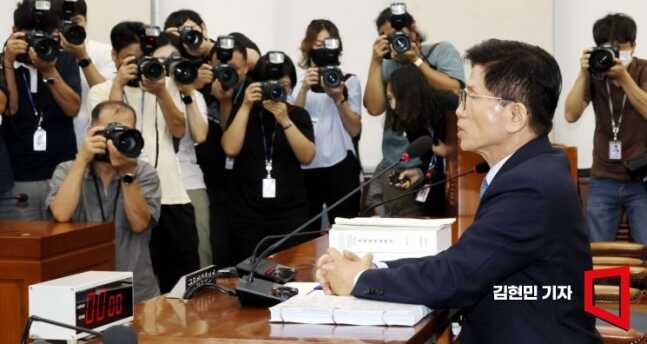 909f41a468efde0d5316eb304ecb720a4ccda0c126991f9fe86880be05e85f9e3be09557ab60607db235f7eb8b04efed9d2567e4e5e6ad3aaaae615d4aeca42c