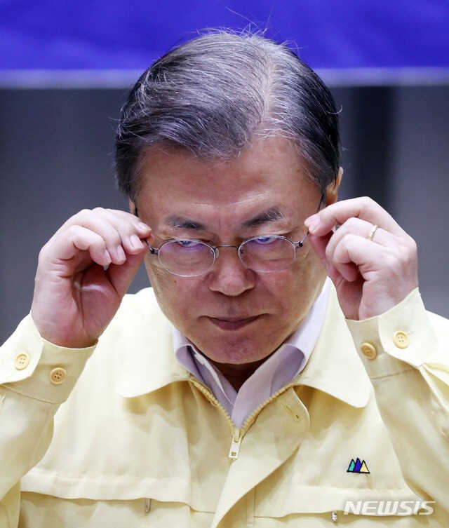 a56dab734fd25506ecb1e37ca8bf62cfa750a1157d88f19fd8f62e49bc3a7cfc2d5827f95954fed389831fde57f7430e367884a8ce5ffc8d812f578102a4cf46