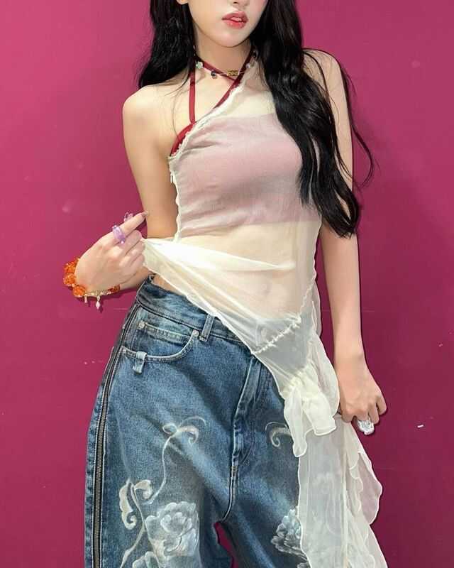 a995ffb2ad73f2a7b1ab1cd96048606c715645bbc0283efc0e8d89b8e6687f2fde56c58de8427bd790845425a20d3261d675b5eb08daf33b6145439cd4e463b8