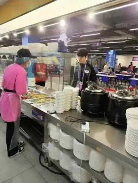 add8b65fb4dbed71659c482b98540b14aca73cfc917c117c5b9ecb4ffe1180196c198b3ed9d13c2094ce0dd1650d08af93a8a57eb3d55f05693b9a5781b1fee4