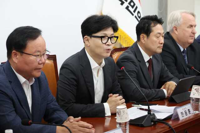 aec46264c47a55552290571897dbf0c28f8d8fda2836934ac5762a01bf20d00d18733ee82230e516b9b3df90f3af0a1b85802703d26d854f3f31a0dd49a15260