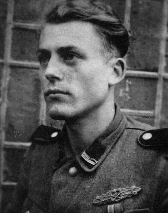 b28426647e84507bb623ec95cd409cb516350abf00ad7918396d6bcb8bce29f5202b6c73b099e6c7bcfa31b140e734937de162fdfb7713efaf97c87f1e08f8cc