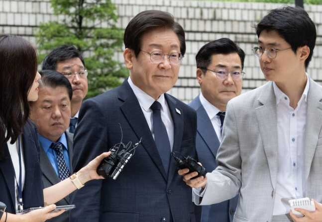 b2bae54d9bd983858fc536aef92da64be213f9e464880578c6184dd4c1eae4d30c7570235e88f32227be8a2e5e2223c31a20794e2f09c39bc9ebdc5ff5335197