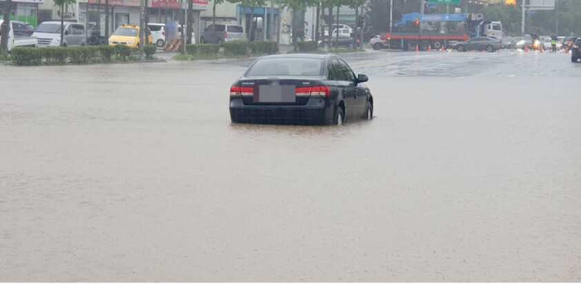 b6dd7a97bf83c1a69d659ab227688d636f8cfa5e820f985fd4f0592bb5338f32384edd3c13b8e4cfc904e54ffdcf75e164e94535975bddef097aee91d8b1bdc2