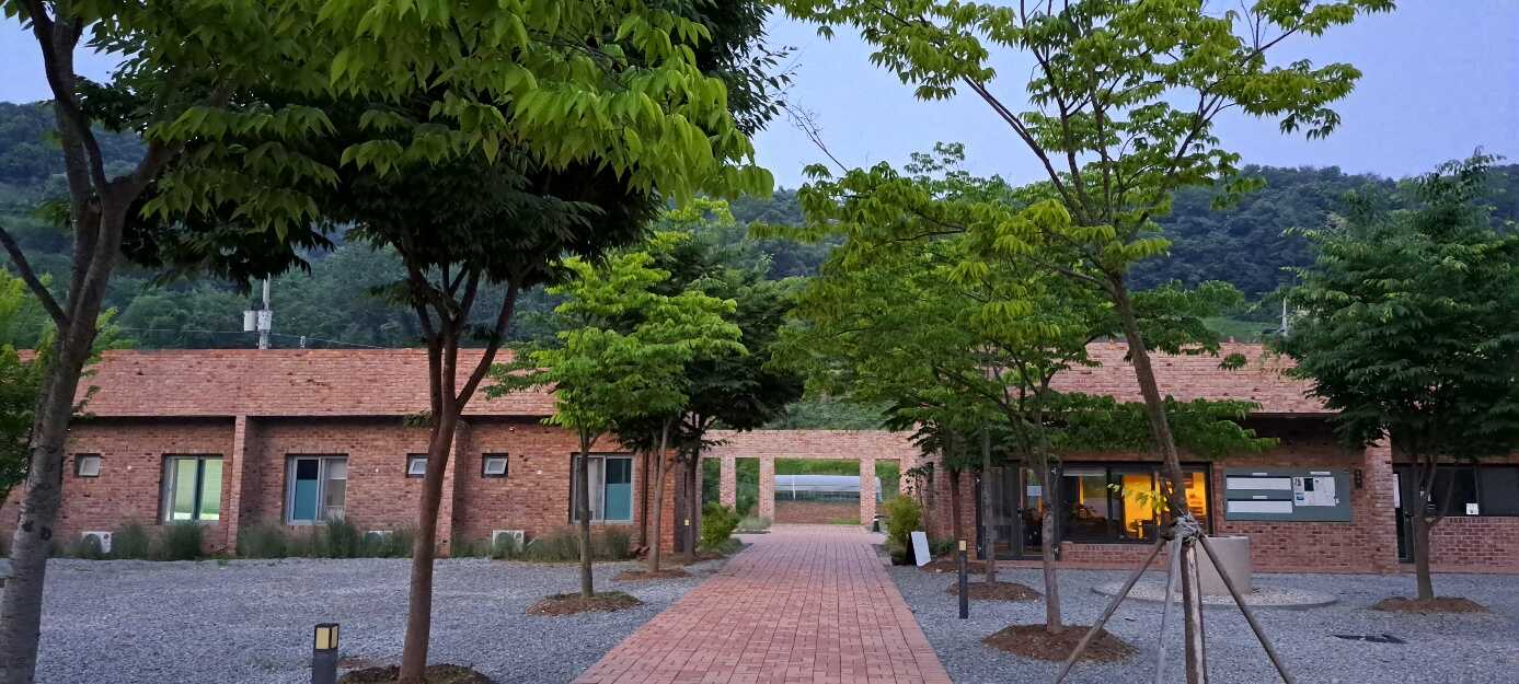 bb97e7f6549538fadc41ad9342ffe2eb36a7aedec5b2e9890c50b0233a73babe002cf5703e130c1d6d61f941a18cc522b618cece867432c344ff4acf7ba78077