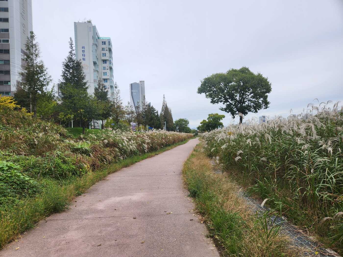 bc57ab695473ce2226754e1ce1b4cb8646383245e1e30f6cacc46e0814a515572f10cc2abaac2332b2fb6e83c0b3feb55ab54f2703bb8a5e9adacc8b6c42a0db