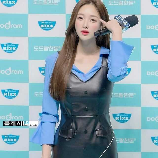 c9a8d8550ba8cab443bdd95f623290a67c8ffa9696c4a26aea528884e96b77adfd2d8975768d57b37fc40a719f74edb0136d44347ecec66a78a7f1f5aaf4d23a
