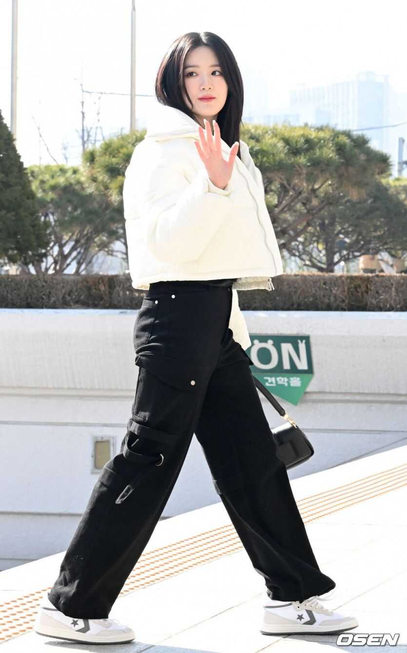 cd05e2976c11409cf93abdc8310ee4288166ddf40b51864b4d76af31bca532cf8d7844883a3c66acc6292ceb1ec6e7037b4bbe315eabc65681b1acbfae51750f