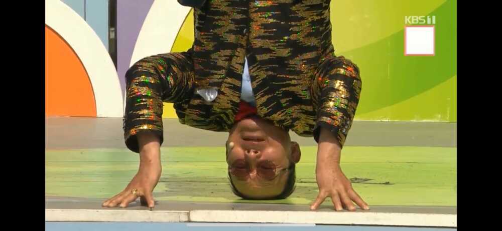 d67ad615087fa93b7ab9de3f2c83114ce6696b4cf5cc49aad8a3fa5fee8961b514fd12f55d56178dad4eab79559433c5adec9c9687cd8c6f6189c86c38a8f3e5