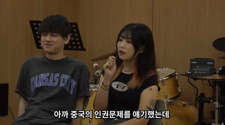 d68e52ab18fad63a5f9f4f37b20a41bd9b025f880dd0e32b0db093e164932bc7b1fd89a44a052088d7c82e937c8179fa42cbe7a240474e21cd27f40a153530bb