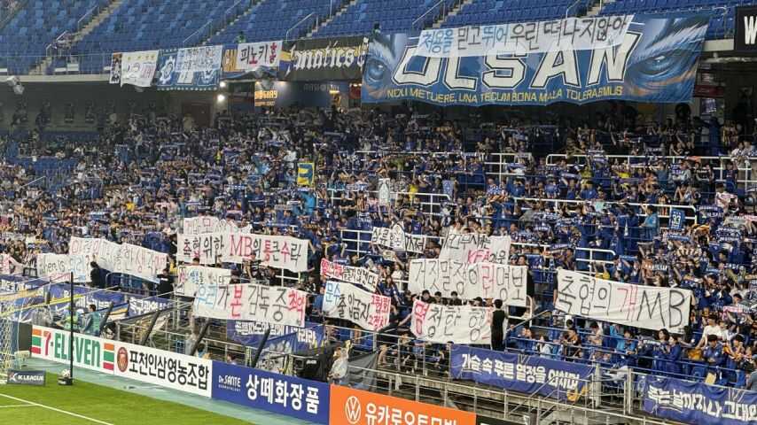 d81b16e697b08357c9ab57be0c8dbb9291db31842e08d59a97d77eb43c4578bae03737b2788d886f0ad13cb9bad8e38b2d332705961881b9cc168dfd3904bc2c