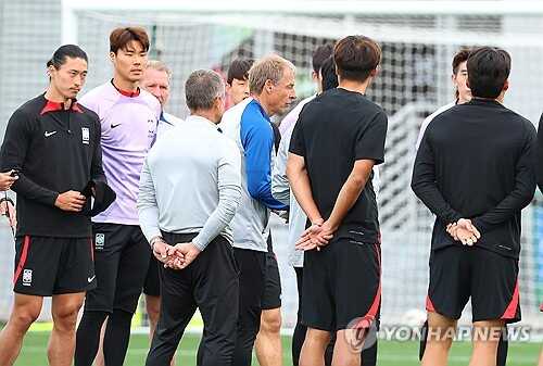 f12e4c9a0605ad0f3cbb1db03c7f2dee047b90022f27bdc84a42e4ac298e30085545aef2dc3a8fec043098d49fd8440a919ea3805c679cc8553e0195bda60499