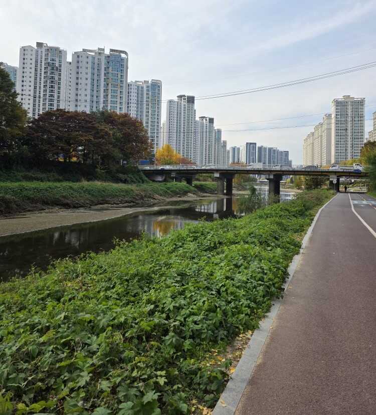 f6e7fb00f36ae2d01e814881855ae7ede2e122b9be900eac8ace84201b31a1b36255ef264853c799d989822fa0e50cd5f61e7ca1d4b2661c0fc7145ef86dbc32