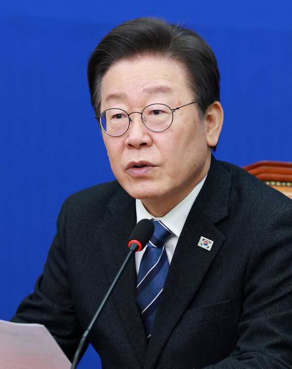 f79c6573cdd85afec6f03943c19d5a672a6b03bbe6fcc50d5ce5fe09d608188016765637cb2a9e35a94cc9a23710c1c5040f62867f6b51c9d6ad8fa69268fe6d