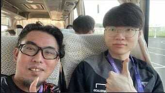 ff63e4dfe6b9a555f32b9a5a84864116605cdcec9549228c4ecadb02d0a2f1253d537c3597b2375de1abf208d0fecb9fae3a4c4457eaaafb45027616906e9952